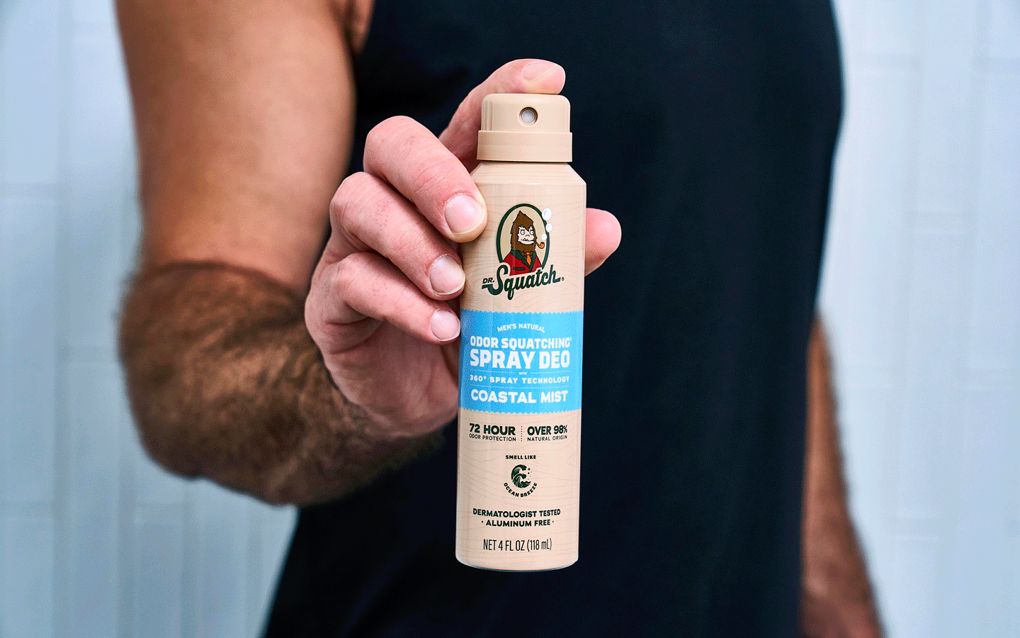 Animated demonstration of Dr. Squatch Spray Deodorant 2-Pack gift set